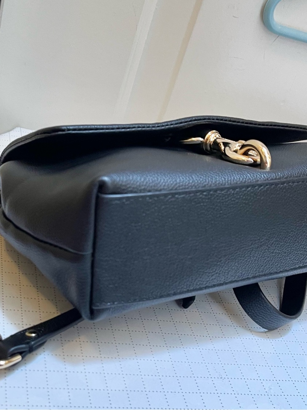 Authentic Rebecca Minkoff leather flap crossbody bag - Picture 7 of 16